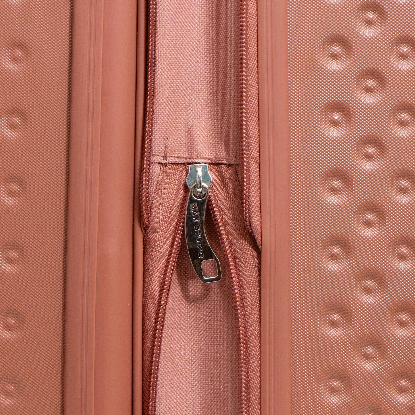 Max Studio Tonal Tufted ABS 2-Piece Hard-Sided Luggage Set